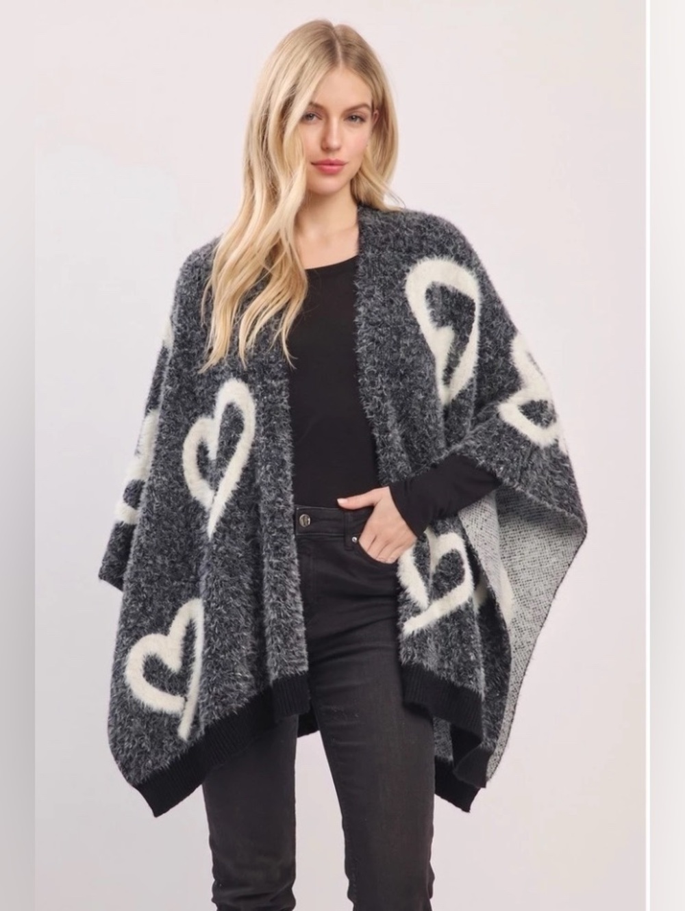 Outline Heart Eyelash Knit Ruana Wrap
